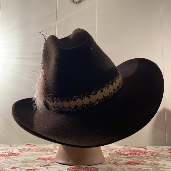 John B Stetson Co 3 x Chocolate Beaver Plume Feather Metal Arrowhead Turquoise - Picture 4 of 8